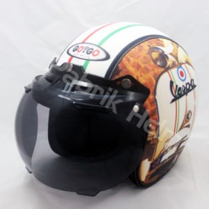 Helm Retro Gogo Vespa Italy